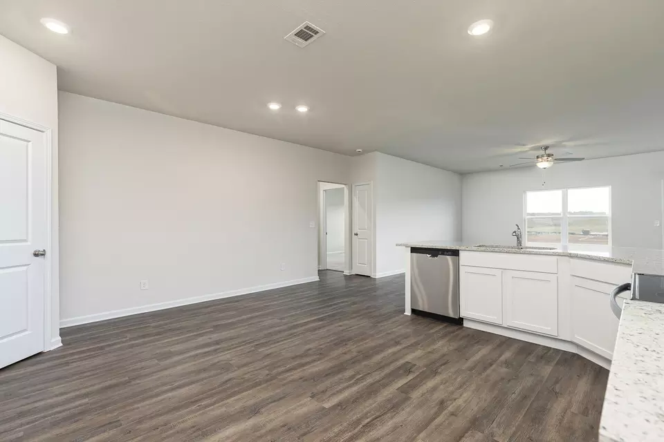  351 Oliver Dr, Locust Grove, GA 30248 photo 6