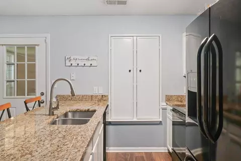 463 Shadowbrook Cir, Springfield, GA 31329 photo 9