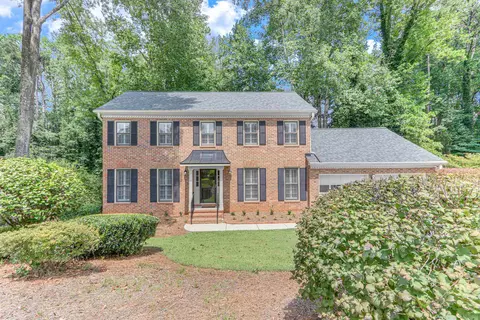 766 Chesterfield Dr, Lawrenceville, GA 30044