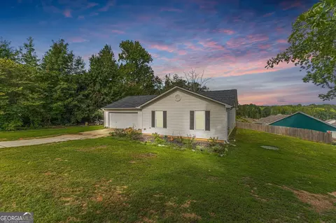 16 Land Way, Commerce, GA 30529