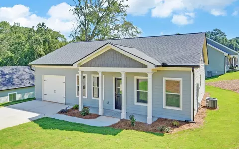 18 Julious Dr, Toccoa, GA 30577 photo 1