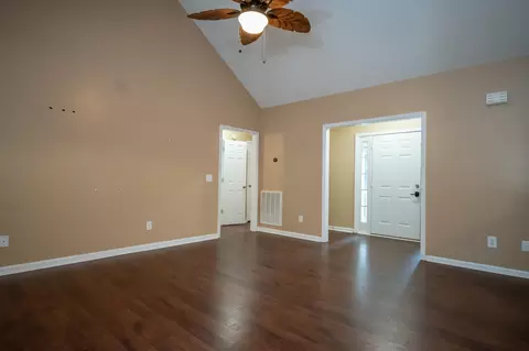 139 Candlestick Dr, Hull, GA 30646 photo 5