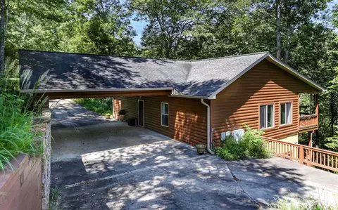 76 Hollyanne Pond Rd, Hayesville, NC 28904