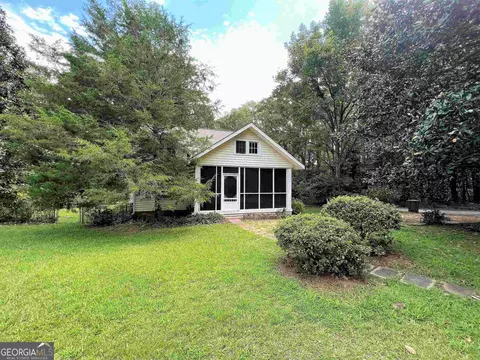 33 Evens St, Warm Springs, GA 31830
