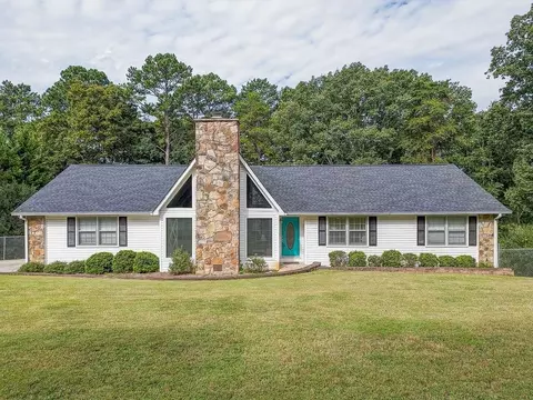 29 The Trl, Lindale, GA 30147