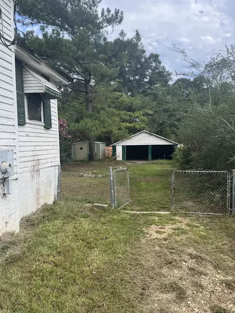 732 Covington St, Jackson, GA 30233 photo 3
