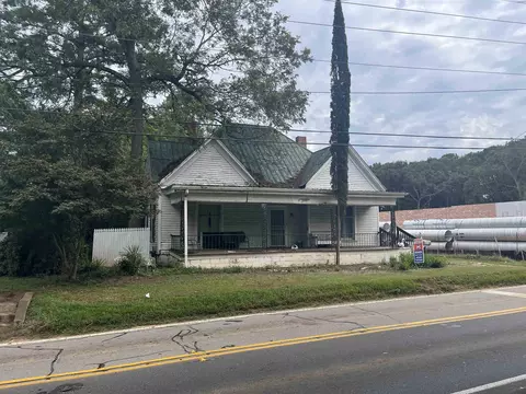 732 Covington St, Jackson, GA 30233 photo 1