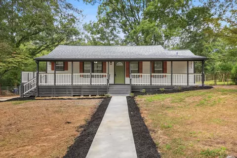 5864 Ridge Dr, Mableton, GA 30126