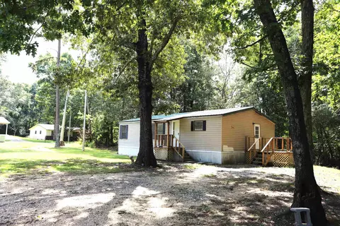 21 Saddle Club Rd, Summerville, GA 30747