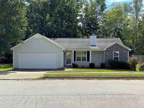 316 Kellys Walk, Locust Grove, GA 30248