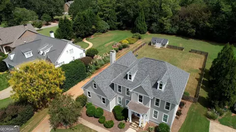 1041 Devon Dr, Madison, GA 30650 photo 2
