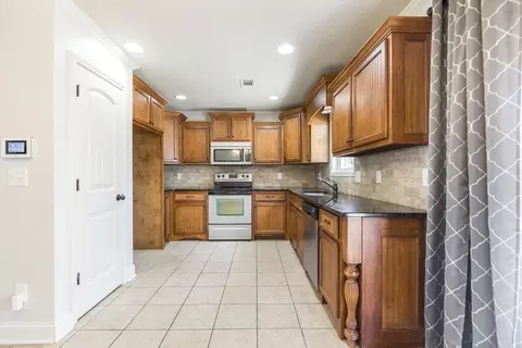 Undisclosed, Perry, GA 31069 photo 15