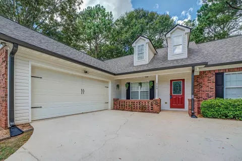 240 Chestnut Dr, Covington, GA 30016 photo 2