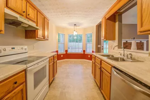 240 Chestnut Dr, Covington, GA 30016 photo 21