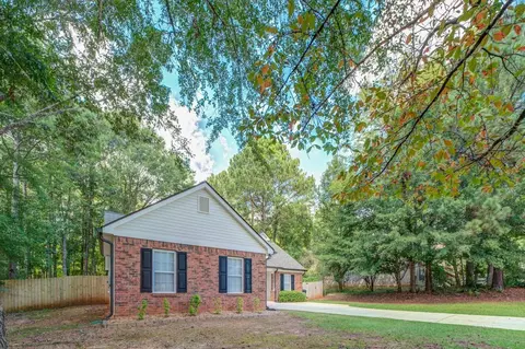 240 Chestnut Dr, Covington, GA 30016 photo 5