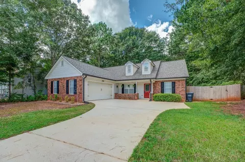 240 Chestnut Dr, Covington, GA 30016 photo 1