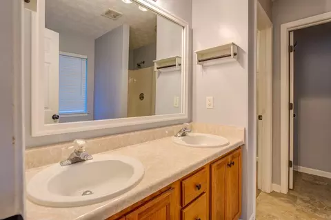 240 Chestnut Dr, Covington, GA 30016 photo 25