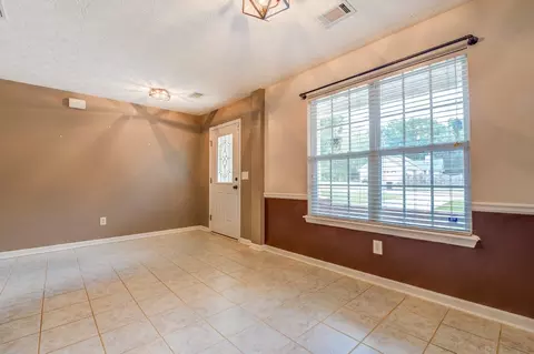 240 Chestnut Dr, Covington, GA 30016 photo 7