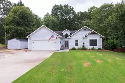 488 Cedar Ridge Dr, Winder, GA 30680