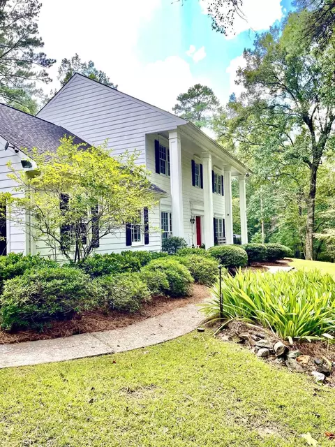 2174 Plantation Dr, Macon, GA 31211