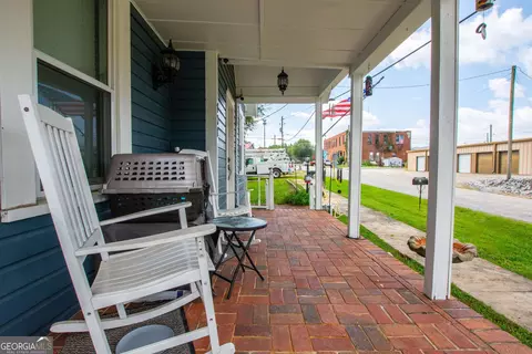 131 Freeman St, Tallapoosa, GA 30176