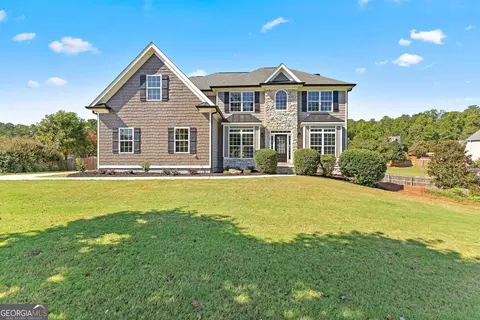 112 Long Shore Way, Newnan, GA 30265