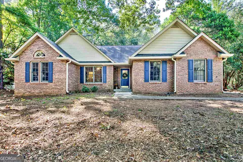 180 Bellevue Loop, Fayetteville, GA 30215
