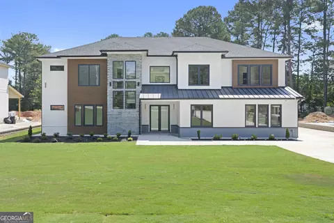 670 Moon Place Rd, Lawrenceville, GA 30044