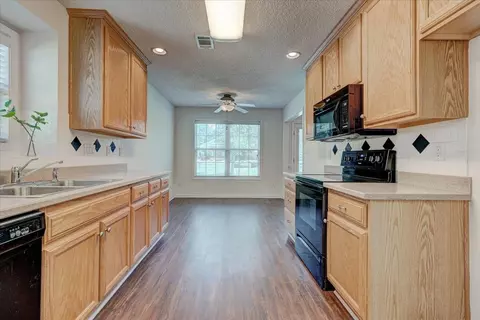 208 Prominent Loop, Mcdonough, GA 30253 photo 16