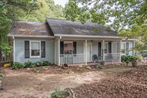 5 Golfview Ct, Senoia, GA 30276