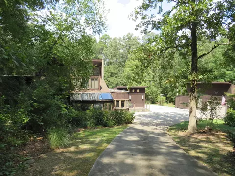 156 Virginia Cir, Cedartown, GA 30125