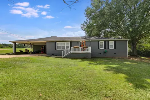 107 Holtz Dr, Carrollton, GA 30117