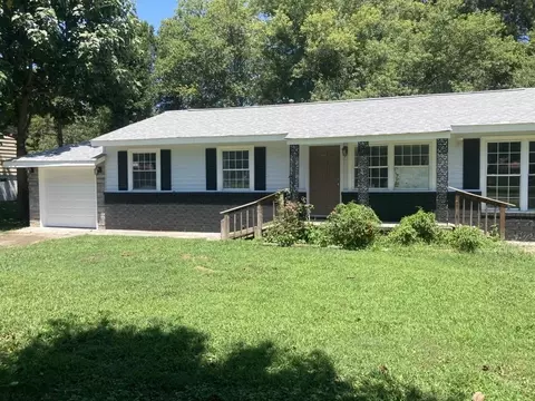 91 Pledger Pkwy, Lafayette, GA 30728