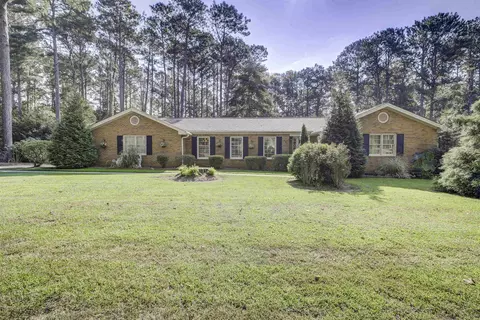 185 Oakcrest Dr, Sharpsburg, GA 30277