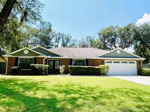 42 Plantation Oaks Dr, Saint Marys, GA 31558