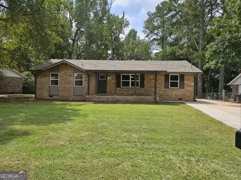 149 Inverness Dr, Jonesboro, GA 30238