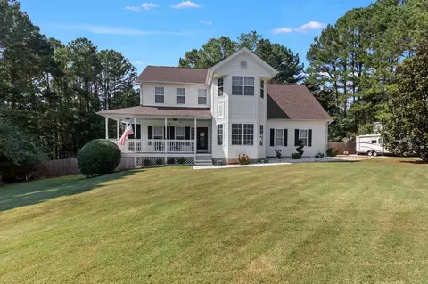 120 Crescent Cir, Newnan, GA 30265