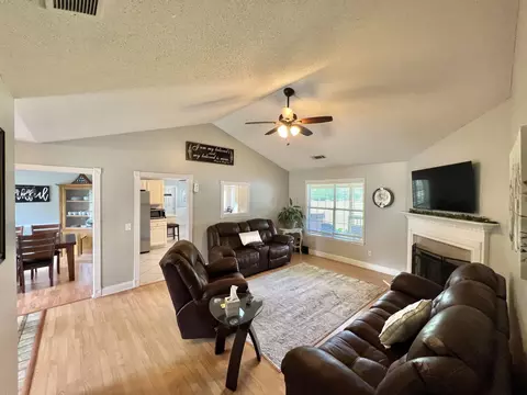 742 Dixie Rd, Covington, GA 30014 photo 4