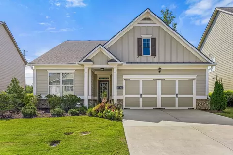 6631 Rivergreen Rd, Flowery Branch, GA 30542