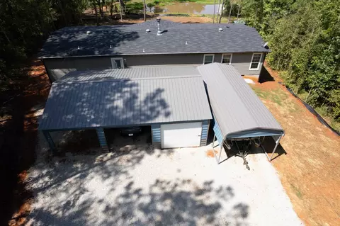 151 Edgewater Dr, Eatonton, GA 31024
