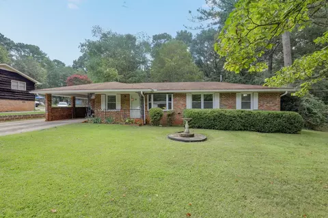 19 Lynn Cir, Newnan, GA 30263