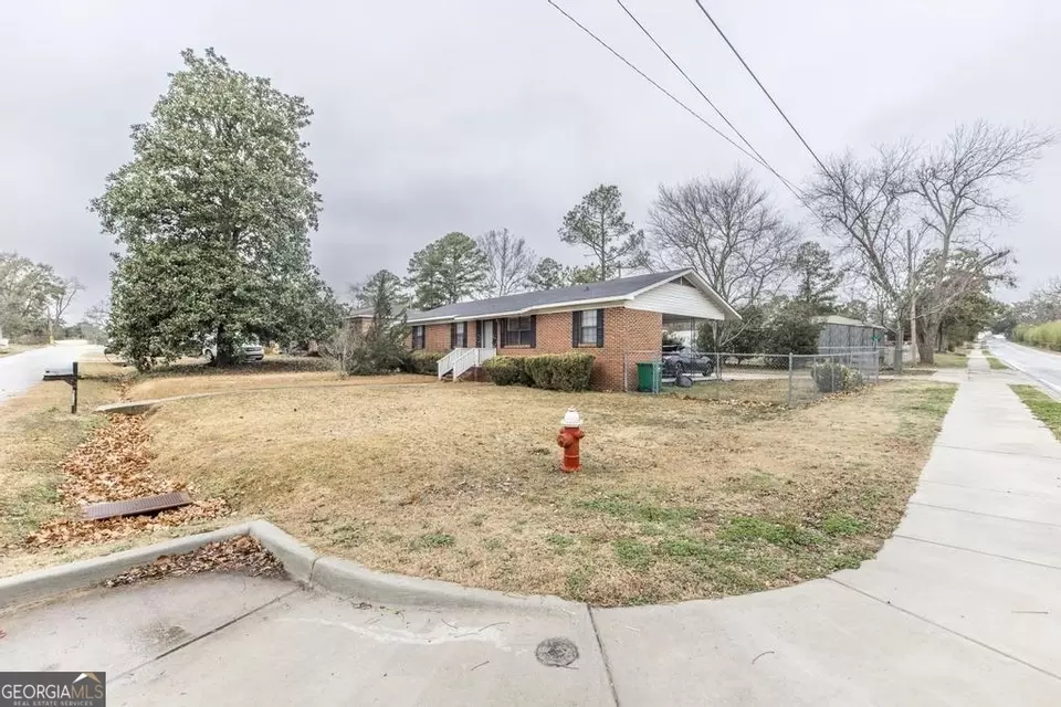  202 W 28th Ave, Cordele, GA 31015 photo 2