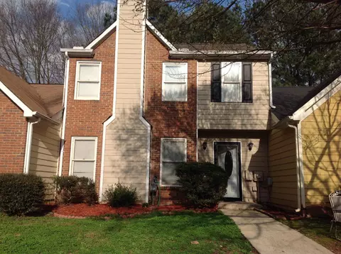 8040 S Bay Ct, Riverdale, GA 30274