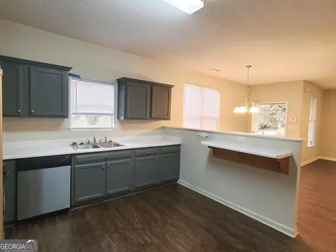 6676 Sunset Hills Blvd, Rex, GA 30273 photo 8