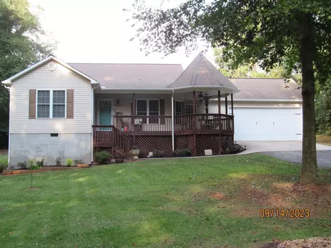 2031 Level Grove Rd, Cornelia, GA 30531