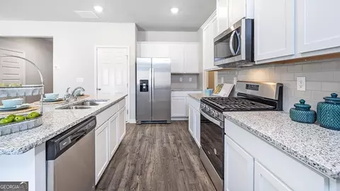 11858 Conrad Cir #65, Hampton, GA 30228 photo 8
