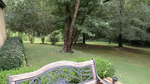 229 Freedom Ln, Cornelia, GA 30531
