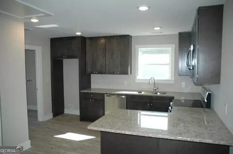 1045 Polk St, Lagrange, GA 30240 photo 3