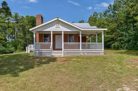 1882 Hulmes Chapel Rd, Elberton, GA 30635