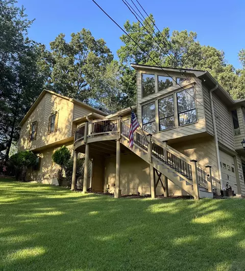 714 Cedar Creek Way, Woodstock, GA 30189